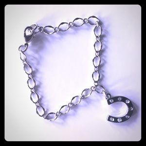 Y2K Lucky Horseshoe Silvertone Charm Bracelet - New!